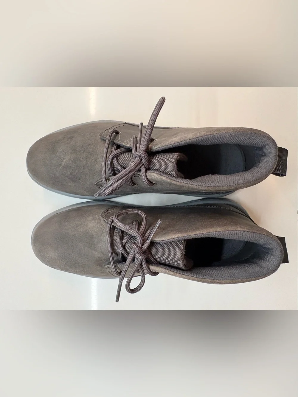 N/A ugg treadlite